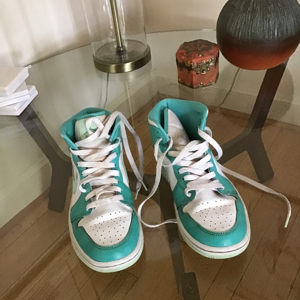 Nike Jordan 1 Mid Washed Teal  8 VGUC
